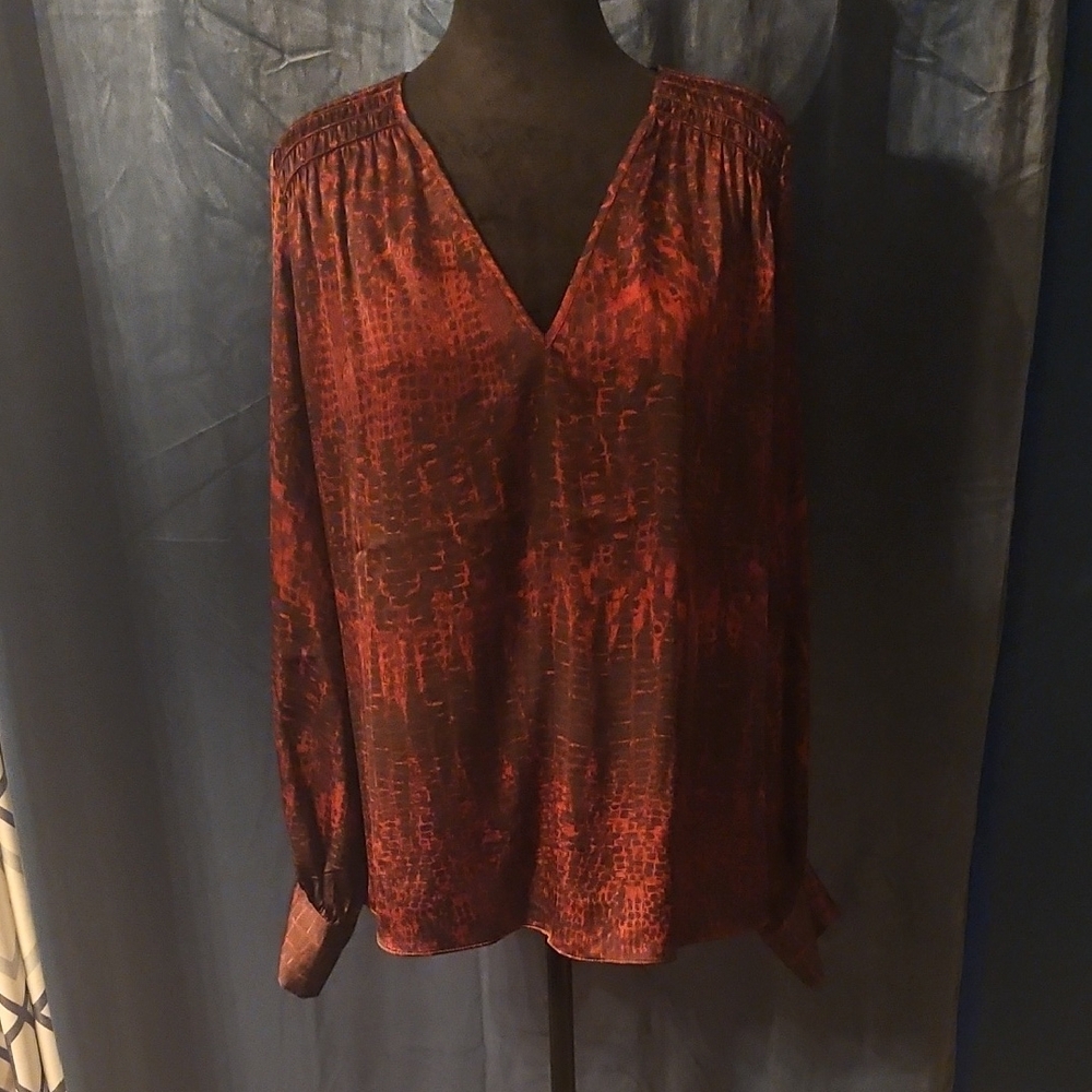 White House Black Market - NWT - Smocked Shoulder Blouse - Abstract Reptile